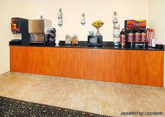 Comfort Inn & Suites Tualatin - Lake Oswego South מסעדה תמונה